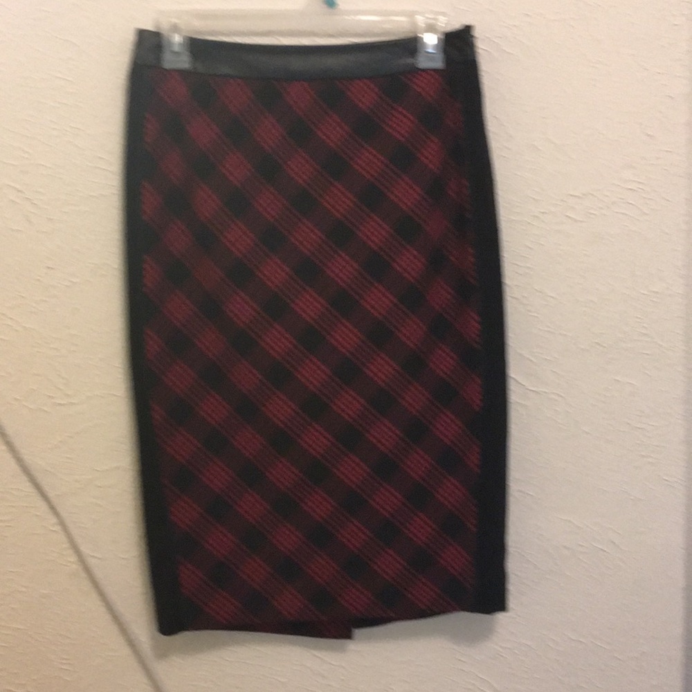 Black & Red Limited Pencil Skirt